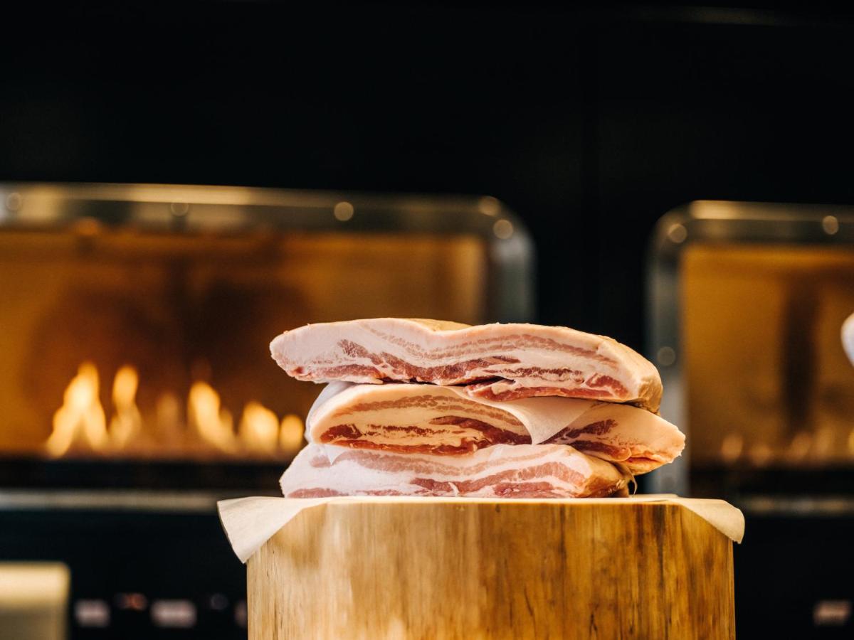 Hyatt Centric Kanazawa Ngoại thất bức ảnh Pork prepared for roasting